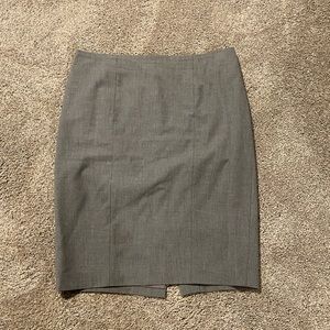 💜 Ann Taylor Petite Gray Pencil Skirt with Slit in Back